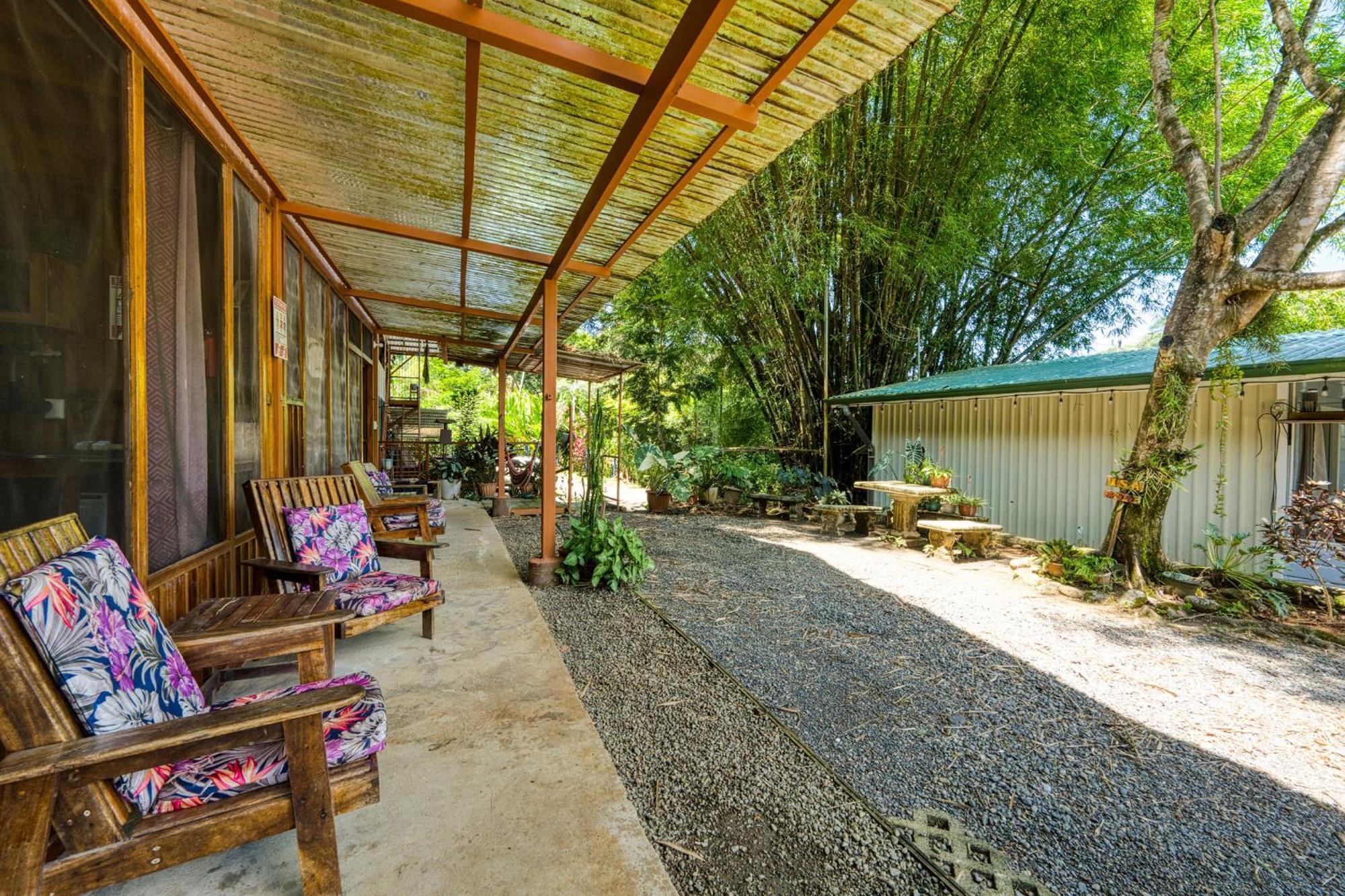 Bamboo River House And Hotel Dominical Eksteriør bilde